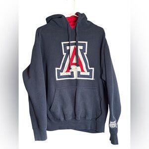 Arizona Wildcats Hoodie Men’s size Medium Navy Red Pullover